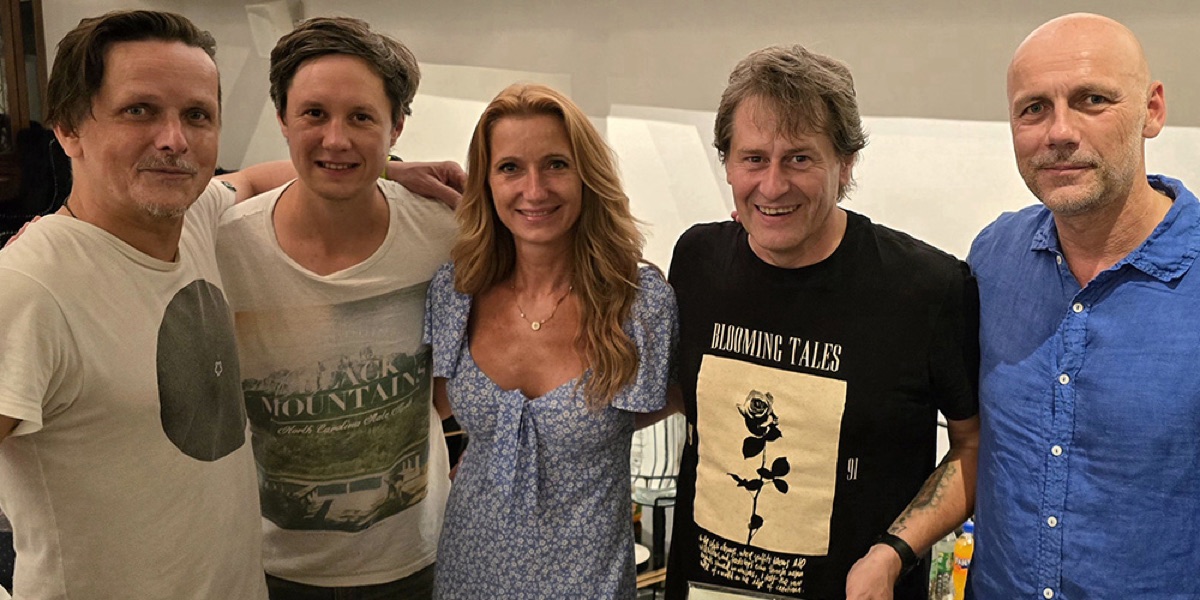 TEAM Revival Martin — Chinaski